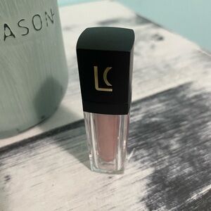 Lucky Chick Liquid Eye Shadow in “Rose Quartz”